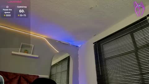 Snapshot of elaia_muller chatting on 03/04/25, 01:06 Elaia online show from 03/04/25, 01:06