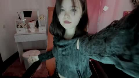 Your sweet girl online show from 04/15/26, 01:12