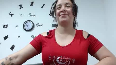 Snapshot of elamurray02 chatting on 02/10/26, 04:55 elammurray online show from 02/10/26, 04:55