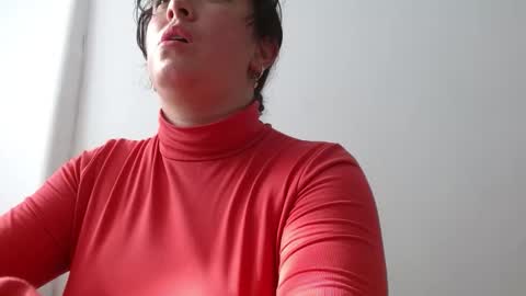 Snapshot of elamurray02 chatting on 03/02/26, 01:07 elammurray online show from 03/02/26, 01:07