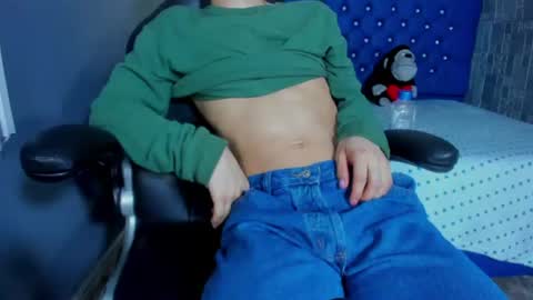 Snapshot of elangiraldo chatting on 07/09/26, 11:20 Elan Giralon online show from 07/09/26, 11:20