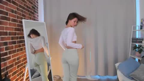 ELA 3 online show from 03/11/25, 06:21