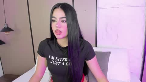 Snapshot of elara_bloom_ chatting on 07/22/26, 02:14 elara_bloom_ online show from 07/22/26, 02:14