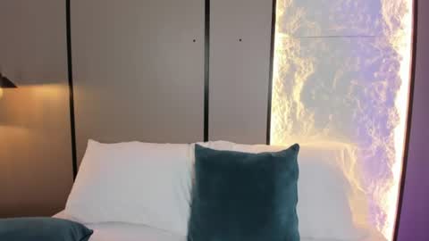 Snapshot of elara_bloom_ chatting on 07/31/26, 03:06 elara_bloom_ online show from 07/31/26, 03:06