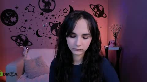 Elara online show from 04/04/26, 07:22