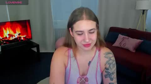 elarabloom online show from 11/21/25, 07:29