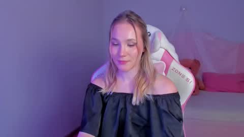 elaravoltage online show from 03/13/26, 05:52