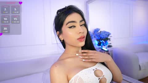 Snapshot of elasummeer chatting on 01/21/25, 02:37 Elasummeer online show from 01/21/25, 02:37