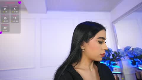 Snapshot of elasummeer chatting on 01/30/25, 11:33 Elasummeer online show from 01/30/25, 11:33