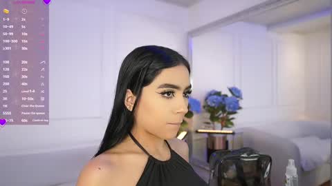 Snapshot of elasummeer chatting on 02/25/25, 11:41 Elasummeer online show from 02/25/25, 11:41