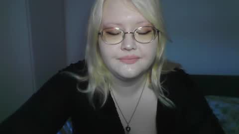 elayne_sweet online show from 04/28/26, 06:18