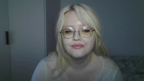 elayne_sweet online show from 05/20/26, 06:19