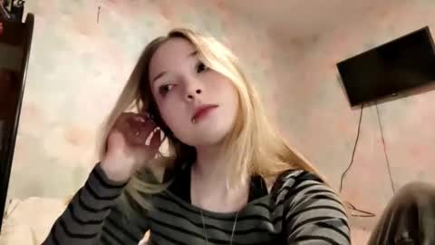 MIa online show from 04/17/26, 11:02