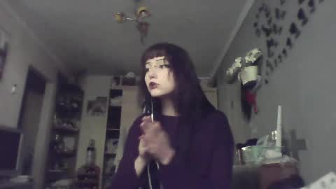 Lia online show from 05/17/26, 04:03