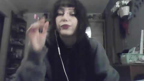 Lia online show from 05/18/26, 08:03