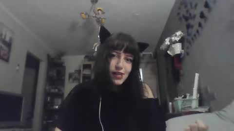 Lia online show from 07/22/26, 12:24