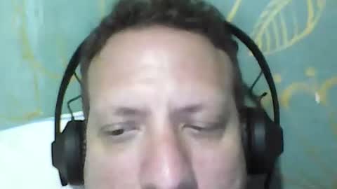 Snapshot of elcamello6 chatting on 11/27/25, 07:10 elcamello6 online show from 11/27/25, 07:10