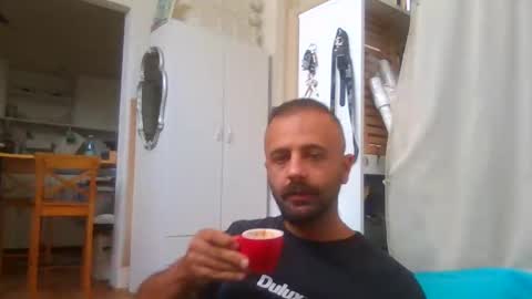 daniel18cmx online show from 10/23/25, 03:50