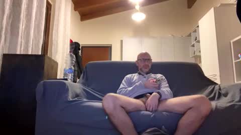 Snapshot of eldiablo844 chatting on 01/11/25, 09:25 Eldiablo844 online show from 01/11/25, 09:25