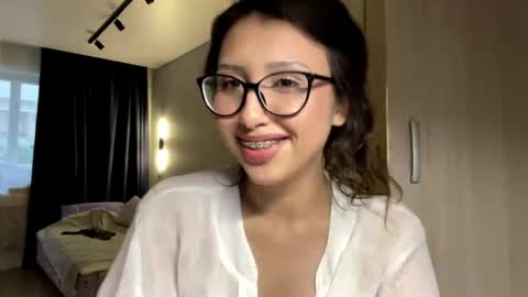 Alice online show from 05/27/26, 04:15