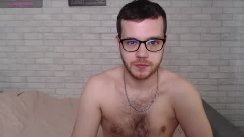 Snapshot of electric_smile chatting on 06/22/26, 07:16 Alex online show from 06/22/26, 07:16