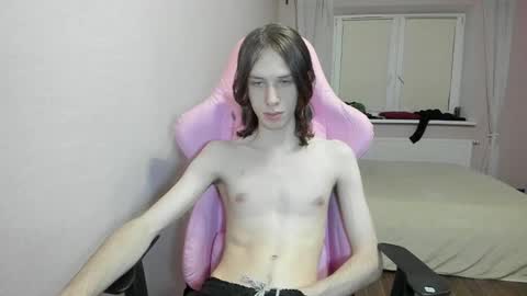 Snapshot of eleganc3 chatting on 11/19/25, 09:26 eleganc3 online show from 11/19/25, 09:26