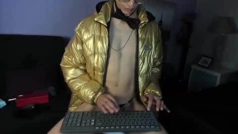 Elegant online show from 12/09/24, 04:37