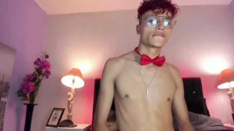 Elegant online show from 12/29/24, 08:55