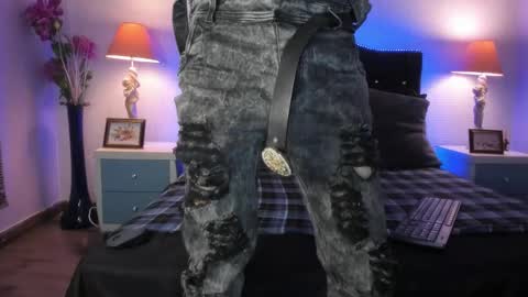 Elegant online show from 01/07/25, 02:42