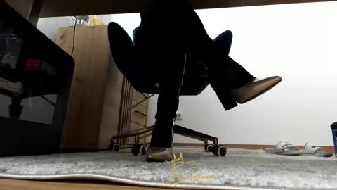 Snapshot of eleganzavogue chatting on 11/20/25, 10:04 eleganzavogue online show from 11/20/25, 10:04