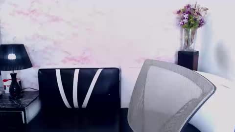 XIOMY   give LIKE on my page online show from 03/11/25, 03:34