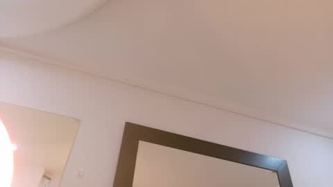 elektradoll1 online show from 05/20/26, 12:00