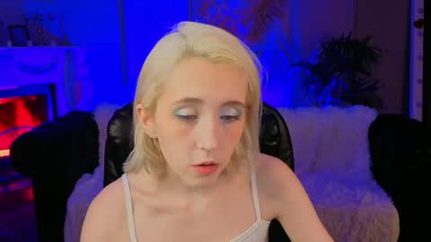 Elen  online show from 04/28/26, 05:12