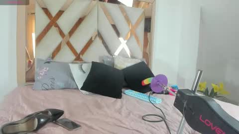 Elena online show from 02/28/26, 07:15