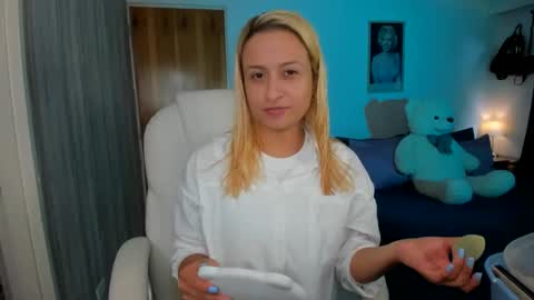 Elena online show from 03/28/26, 07:02