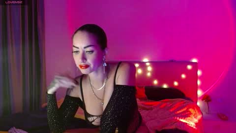 Elena online show from 11/20/25, 03:45