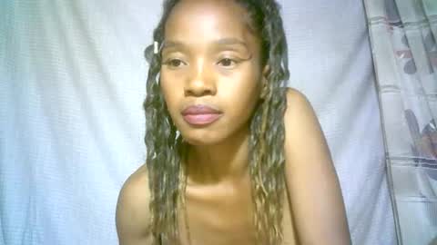 elenah013 online show from 02/24/25, 10:59