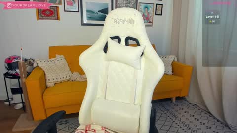 Elena insta yourdream 1ove online show from 12/27/24, 06:14