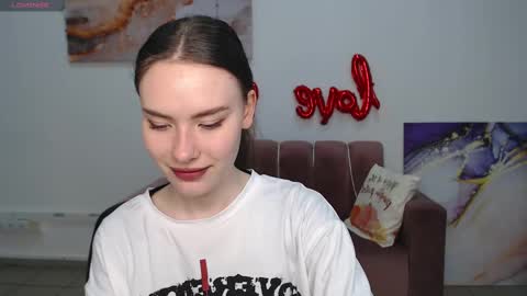 Snapshot of elenaoconar chatting on 03/10/25, 06:38 elenaoconar online show from 03/10/25, 06:38