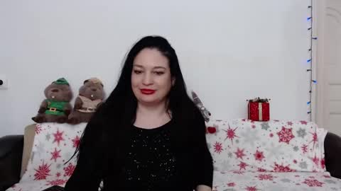 Snapshot of elenatroyy chatting on 01/03/25, 12:33 ElenaTroyy online show from 01/03/25, 12:33