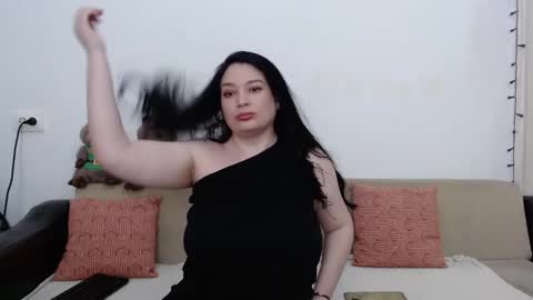 Snapshot of elenatroyy chatting on 02/08/25, 09:15 ElenaTroyy online show from 02/08/25, 09:15