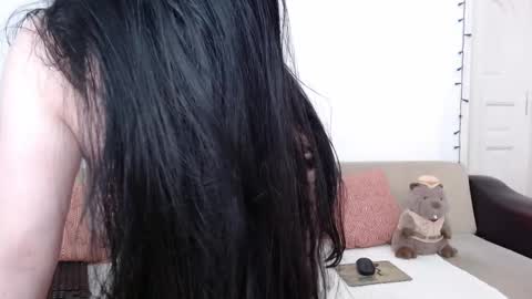 Snapshot of elenatroyy chatting on 02/10/25, 04:08 ElenaTroyy online show from 02/10/25, 04:08