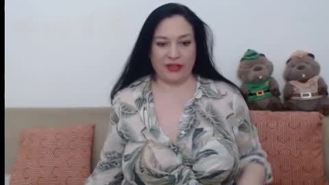 Snapshot of elenatroyy chatting on 03/04/25, 09:22 ElenaTroyy online show from 03/04/25, 09:22