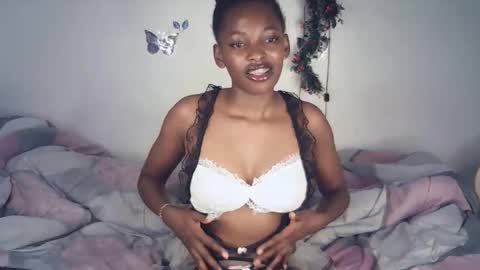 eleniedoll online show from 02/17/26, 01:13