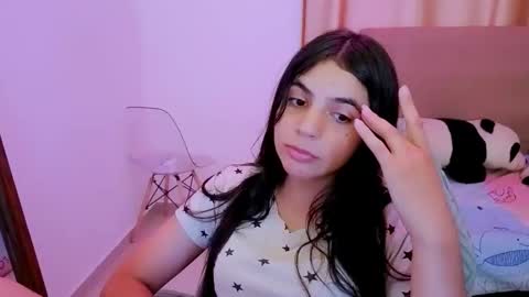 agnes online show from 04/07/26, 07:03