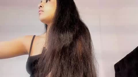 Elena  online show from 03/30/26, 12:39