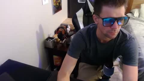 Walker online show from 09/12/25, 08:14