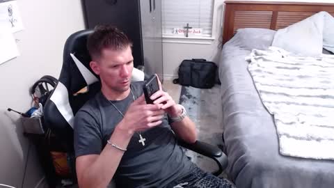 Walker online show from 10/08/25, 06:00