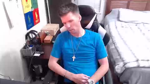 Walker online show from 10/12/25, 04:11