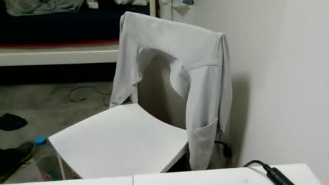 Snapshot of elfideo75 chatting on 02/22/26, 04:27 elfideo75 online show from 02/22/26, 04:27